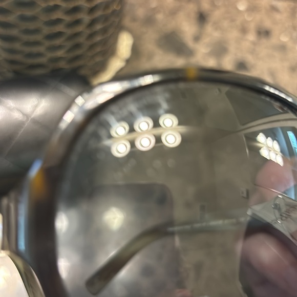 🌊 CHANEL Interlocking 💋CC Logo Oversized Sunglasses - Picture 9 of 13